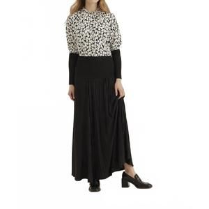 NEW BEAT floral print sweater in black/ white